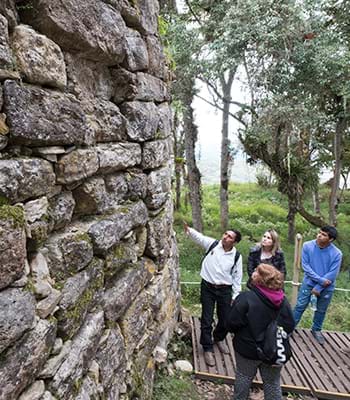 Desfrute de paisagens incríveis em Kuélap